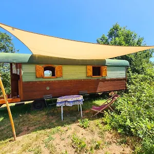 roullot.midi-pyreneeshotels.com/